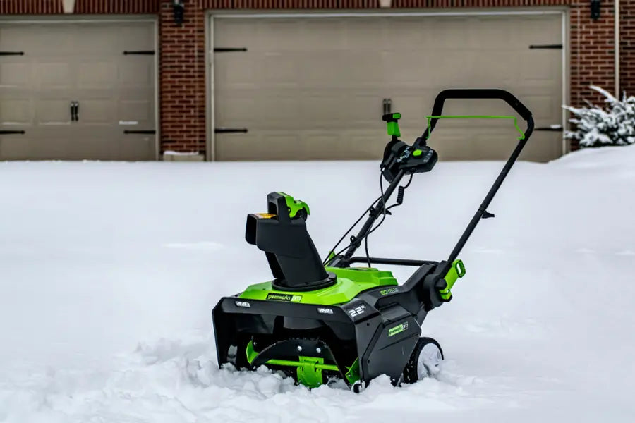 Greenworks - 80V 22” Cordless Brushless Snow Blower with 4.0 Ah Battery and Rapid Charger - Black/Green