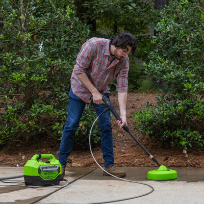 Greenworks - 1900 PSI 1.2 GPM Electric Pressure Washer Combo Kit - Green